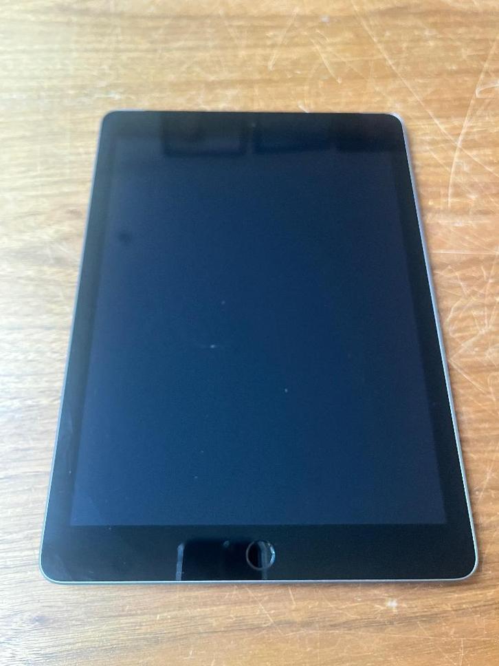 iPad 5th Generation 128 GB – Wi‑Fi + Cellular – Goede staat, Computers en Software, Apple iPads, Gebruikt, Apple iPad, Wi-Fi en Mobiel internet