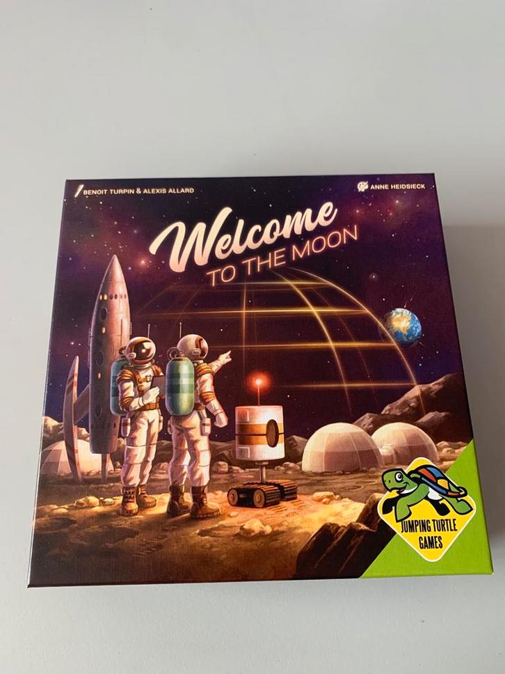 Welcome to the Moon - flip and write spel, Hobby en Vrije tijd, Gezelschapsspellen | Kaartspellen, Zo goed als nieuw, Ophalen of Verzenden