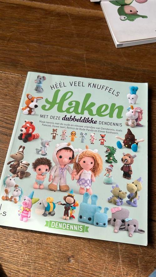 Dendennis - Héél veel knuffels haken, Boeken, Hobby en Vrije tijd, Zo goed als nieuw, Breien en Haken, Ophalen of Verzenden