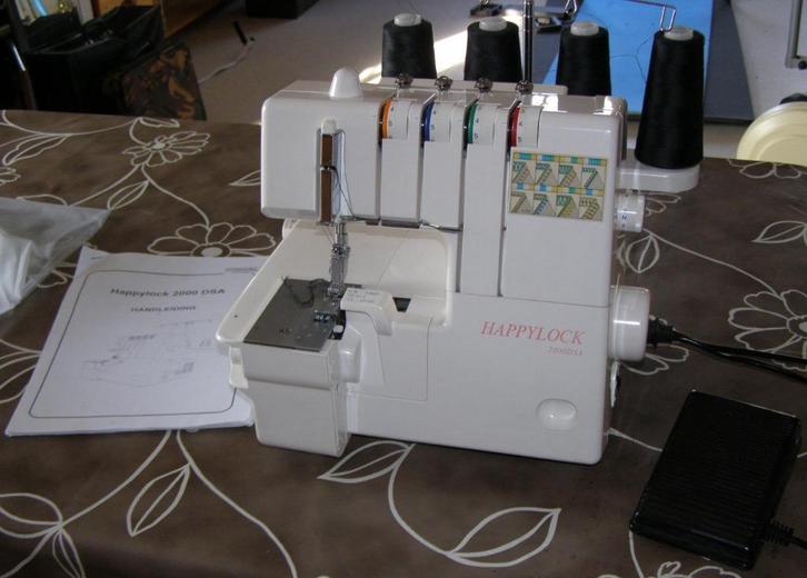 Lockmachine HappyLock 2000 DSA, Hobby en Vrije tijd, Naaimachines en Toebehoren, Zo goed als nieuw, Lockmachine, Overige merken