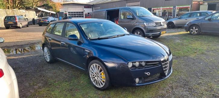 Alfa Romeo 159 3.2 JTS SW Q4 2006 Blauw, Auto's, Alfa Romeo, Particulier, Benzine, G, Stationwagon, Handgeschakeld, Geïmporteerd