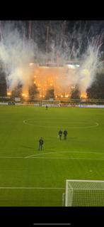 Gezocht seizoenskaart b side of vak g, Seizoenskaart, Eén persoon, Augustus