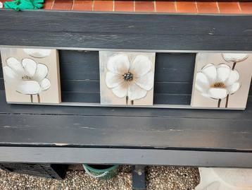 3x Schilderijen met bloemmotief beschikbaar voor biedingen