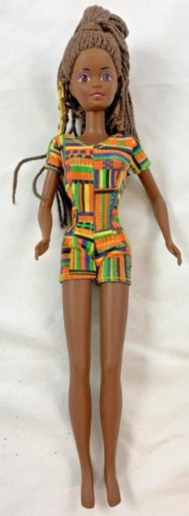 Sindy Hasbro Crimp n Bead Imani pop donker AA Vintage 1994, Verzamelen, Poppen, Zo goed als nieuw, Pop, Verzenden