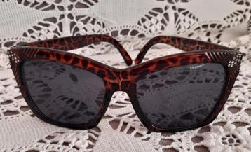 Vintage zonnebril  beschikbaar voor biedingen