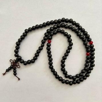 Mala zwarte houten kralen beschikbaar voor biedingen