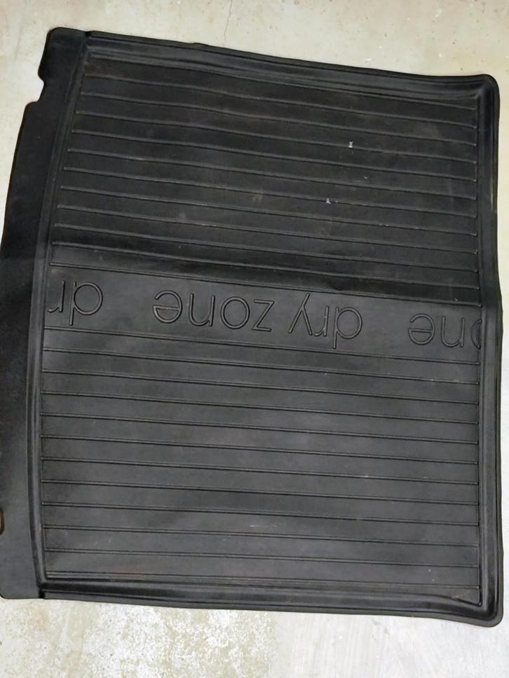 VW Caddy Bagageruimtemat - 5 persoons uitv., vloeistofdicht, Auto diversen, Kofferbakmatten, Zo goed als nieuw, Ophalen