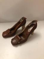 Tod's Klassieke Pumps - Maat 39, Ophalen of Verzenden, Gedragen, Bruin, Pumps