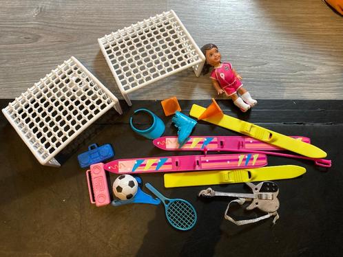 Vintage retro Barbie accessoires sport ski tennis voetballen, Verzamelen, Poppen, Zo goed als nieuw, Accessoires, Ophalen of Verzenden
