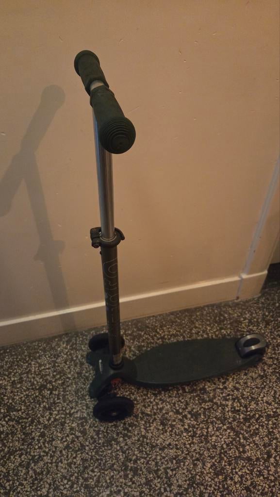 Micro step Maxi donkergroen, Fietsen en Brommers, Steps, Ophalen, Gebruikt, Gewone step