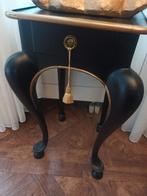 Aparte  antieke barok tafeltje, Ophalen