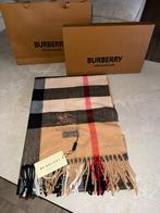 Burberry Sjaal/Shawl - Klassiek en Stijlvol, Kleding | Dames, Mutsen, Sjaals en Handschoenen, Ophalen of Verzenden, Zo goed als nieuw