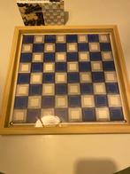 Prachtig Schaakbord met Houten Lijst en Schaakstukken, Een of twee spelers, Ophalen of Verzenden, Zo goed als nieuw