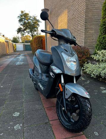 Nette Kymco Agility50 blauwe kenteken beschikbaar voor biedingen