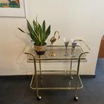 Vintage messing bar cart/serveerwagen met rookglas, Huis en Inrichting, Tafels | Bijzettafels, 60 cm of meer, Gebruikt, Rechthoekig