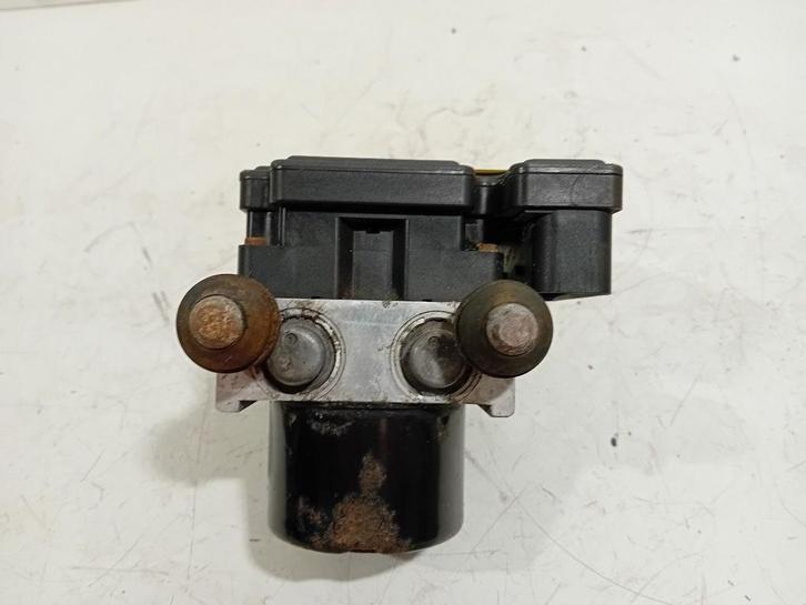 Abs pomp Suzuki Swift, Auto-onderdelen, Remmen en Aandrijving, Suzuki, Gebruikt, Herkomst onderdeel bekend, 12 maanden garantie