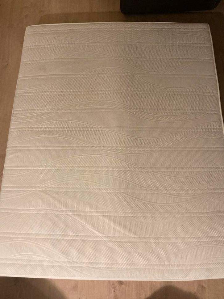 Matras 180x200 cm - Tweepersoons, Huis en Inrichting, Slaapkamer | Matrassen en Bedbodems, Zo goed als nieuw, Matras, 180 cm, 200 cm