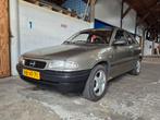 Opel Astra 1.4 I Tailgate 1995 Grijs, Voorwielaandrijving, 4 cilinders, 1389 cc, Origineel Nederlands