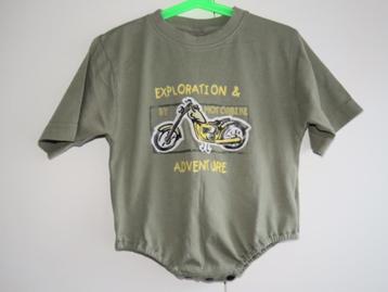 Handgemaakt babypakje T-shirt romper groen motor mt 74-80