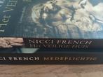 2 boeken Nicci French, medeplichtig en het veilige huis., Ophalen of Verzenden, Zo goed als nieuw, Nicci French