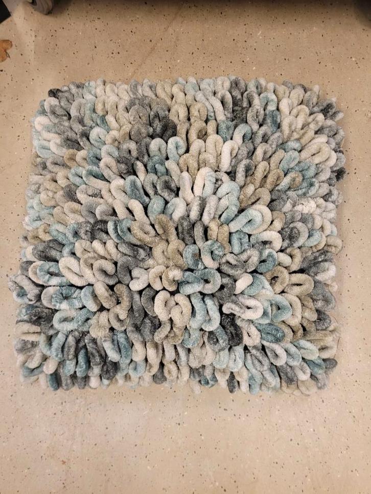 Kussens, Huis en Inrichting, Stoffering | Tapijten en Kleden, Zo goed als nieuw, 50 tot 100 cm, 50 tot 100 cm, Vierkant, Wit, Grijs