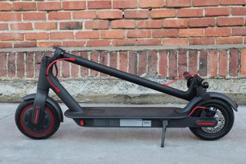 XIAOMI Mi Electric Scooter M365 Pro beschikbaar voor biedingen
