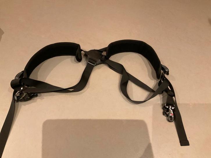 Saxofoon harnas – verstelbaar & comfortabel, Muziek en Instrumenten, Blaasinstrumenten | Saxofoons, Zo goed als nieuw, Alt, Ophalen of Verzenden