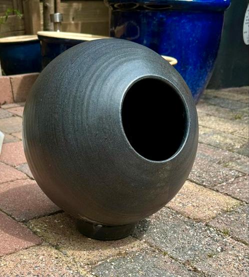 Mobach vaas, Tuin en Terras, Bloempotten, Gebruikt, Aardewerk, Binnen, Balkon, Tuin, Minder dan 40 cm, 40 cm of meer, Rond, Ophalen