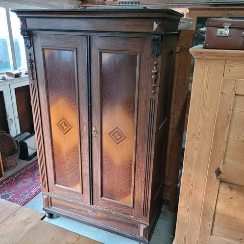 Brocante vintage oude tweedeurskast demontabel kledingkast, Antiek en Kunst, Curiosa en Brocante, Ophalen