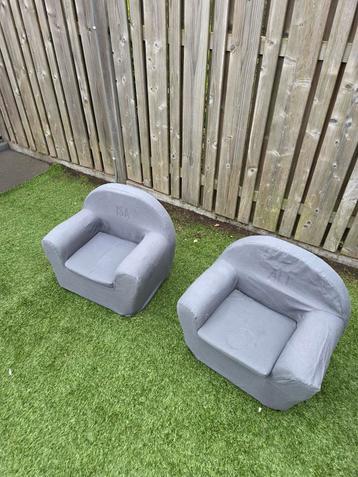 Kinderstoelen bijna gratis  beschikbaar voor biedingen