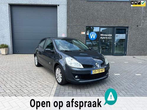 Renault Clio 1.6-16V Privilège - Automaat / Airco / NAP, Auto's, Renault, Bedrijf, Te koop, Clio, ABS, Airbags, Airconditioning