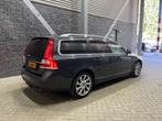 Volvo V70 D4 Polar+ | Automaat | Schuif/kanteldak | Leder |, Traction-control, Diesel, 22 km/l, Zilver of Grijs