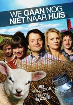 We Gaan Nog Niet Naar Huis - Seizoen 1 DVD, Cd's en Dvd's, Dvd's | Tv en Series, Boxset, Komedie, Alle leeftijden, Ophalen of Verzenden
