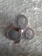 Broche met 3 zilveren dubbeltjes Koningin Wilhelmina, 4 tot 7 cm, Gebruikt, N.v.t., N.v.t.