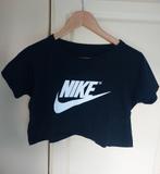 'Nike' zwarte crop top maat xs/s, Zwart, Ophalen of Verzenden, Zo goed als nieuw, Korte mouw