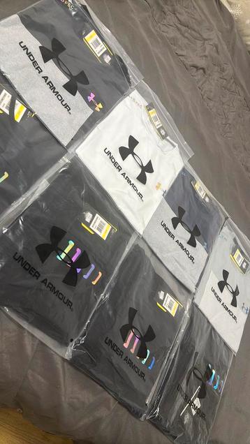 Under Armour Setjes beschikbaar voor biedingen