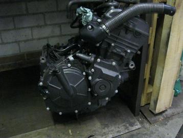 onderdelen cb 600 s motorblok velgen zadel uitlaatbocht enz. beschikbaar voor biedingen