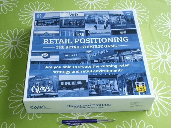 Retail Positioning - The retail strategy game, Hobby en Vrije tijd, Gezelschapsspellen | Bordspellen, Zo goed als nieuw, Een of twee spelers