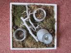 Soort dienblad met wit/zilverkleurige deco/25cm, Ophalen of Verzenden, Gebruikt, Vierkant, Hout