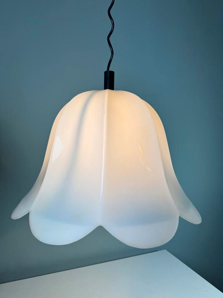 Vintage Plexiglas Bloem Hanglamp, Huis en Inrichting, Lampen | Hanglampen, Gebruikt, 75 cm of meer, Kunststof, Ophalen