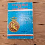 Boek uniformen en emblemen Kon. Landmacht, Verzamelen, Ophalen, Landmacht, Nederland, Boek of Tijdschrift