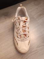 Skechers Sneakers - Beige met Vlinders, Kleding | Dames, Schoenen, Skechers, Beige, Ophalen of Verzenden, Sneakers of Gympen