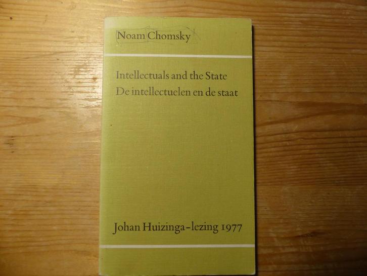 Noam Chomsky, De intellectuelen en de staat, 1977, Boeken, Geschiedenis | Wereld, Gelezen, Europa, Ophalen of Verzenden