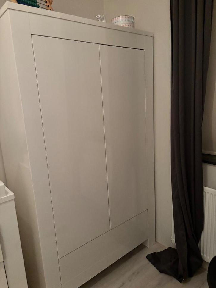 Kast babykamer, Huis en Inrichting, Kasten | Kledingkasten, Gebruikt, 150 tot 200 cm, 50 tot 100 cm, 25 tot 50 cm, Met lade(s)