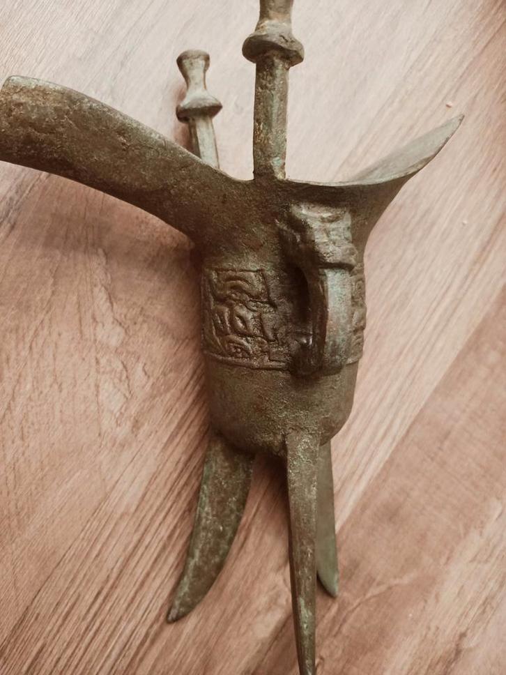 oude chinese bronzen jue beker winevessel +-24 cm, Antiek en Kunst, Antiek | Koper en Brons, Ophalen of Verzenden