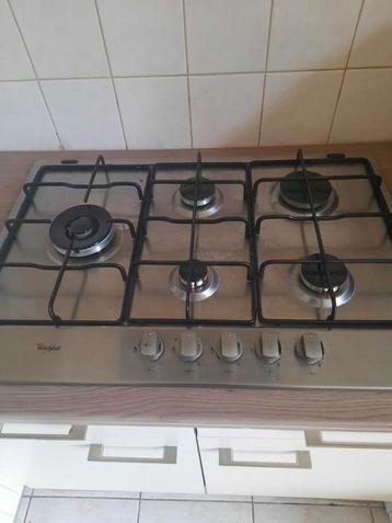 5 pits gasfornuis  met afzuigkap  beschikbaar voor biedingen