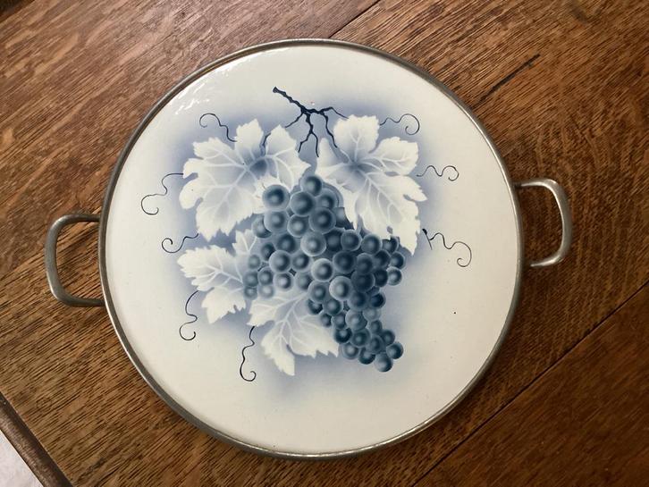 Antieke Presenteerschaal.Keramiek in Tinnen Lijst met Grepen, Antiek en Kunst, Antiek | Schalen, Ophalen of Verzenden