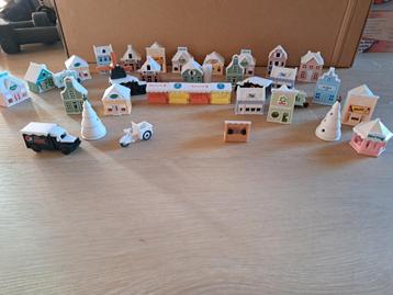 Verzameling Plastic Huisjes beschikbaar voor biedingen
