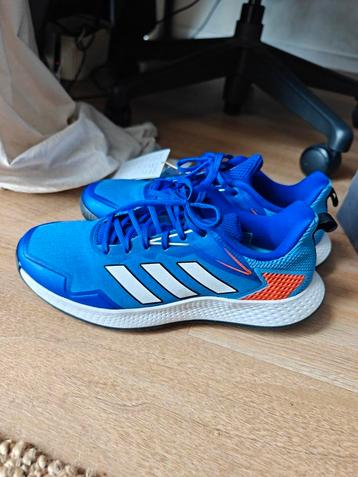 Defiant Speed Tennis Shoes 
brand new
size：44/9.5 
50euro beschikbaar voor biedingen