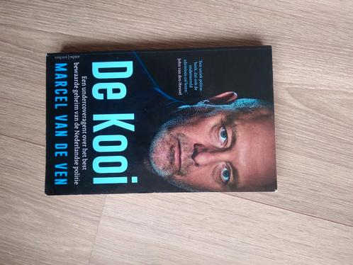 Marcel van de Ven - De Kooi, Boeken, Thrillers, Zo goed als nieuw, Nederland, Ophalen of Verzenden